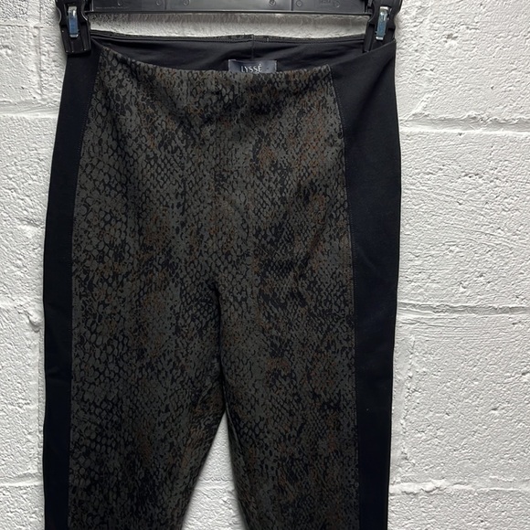 Lysse Laura Snakeskin Print Ponte Leggings small - Picture 4 of 7